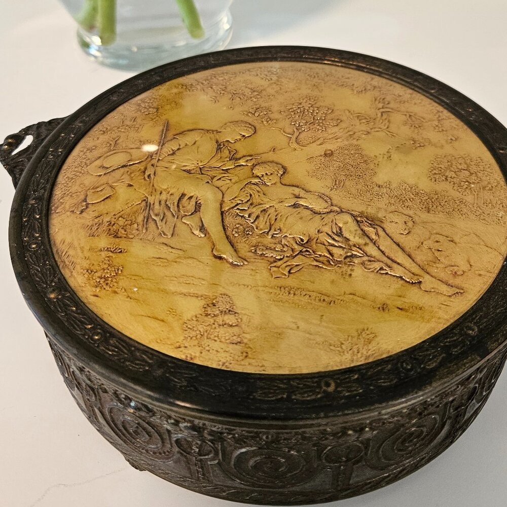 Classical Victorian Etched Rromantic ormolu trinket jewelry box (H2.5" x 6.5")